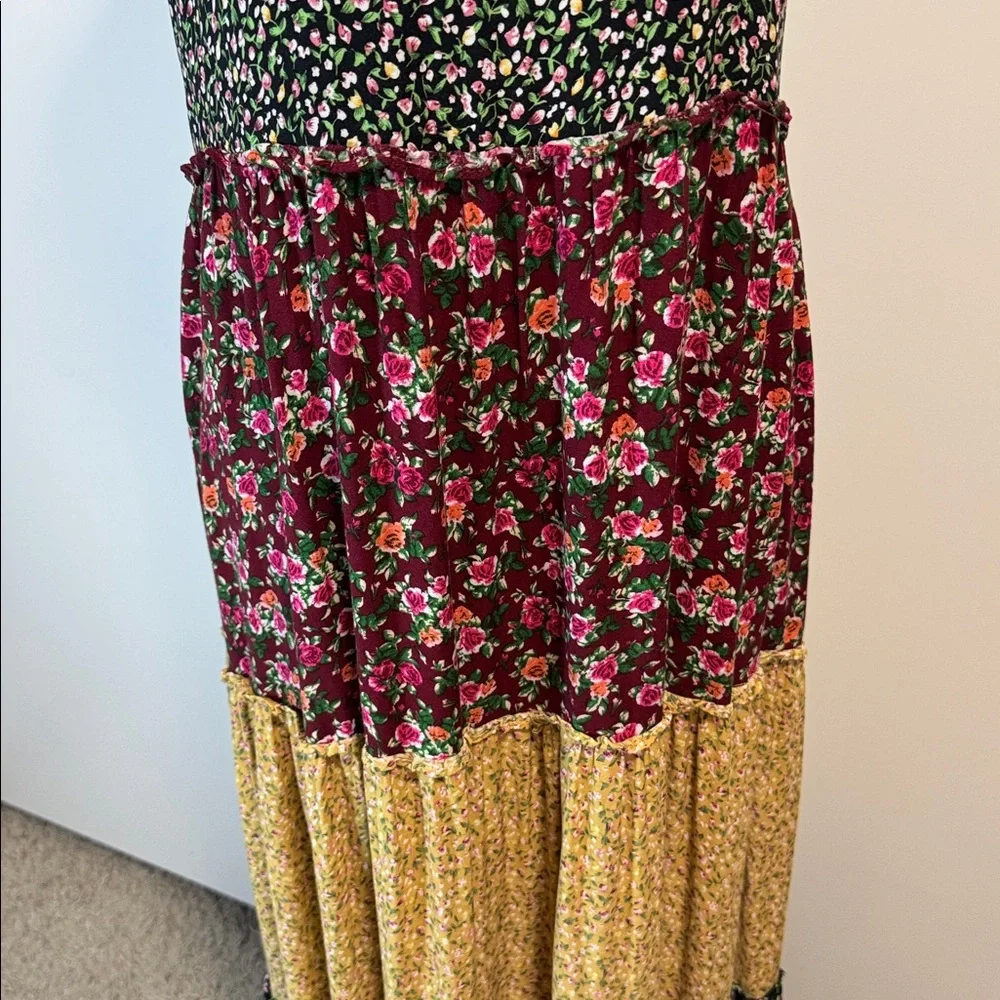 NATURAL LIFE Kaia Floral Patchwork tiered peasant prairie flowy Maxi Dress Med - Picture 5 of 9
